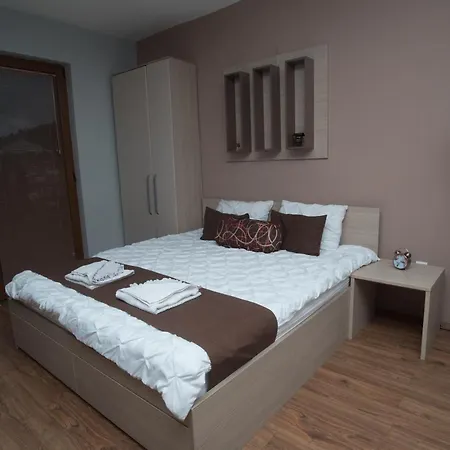La Munte Guest house *